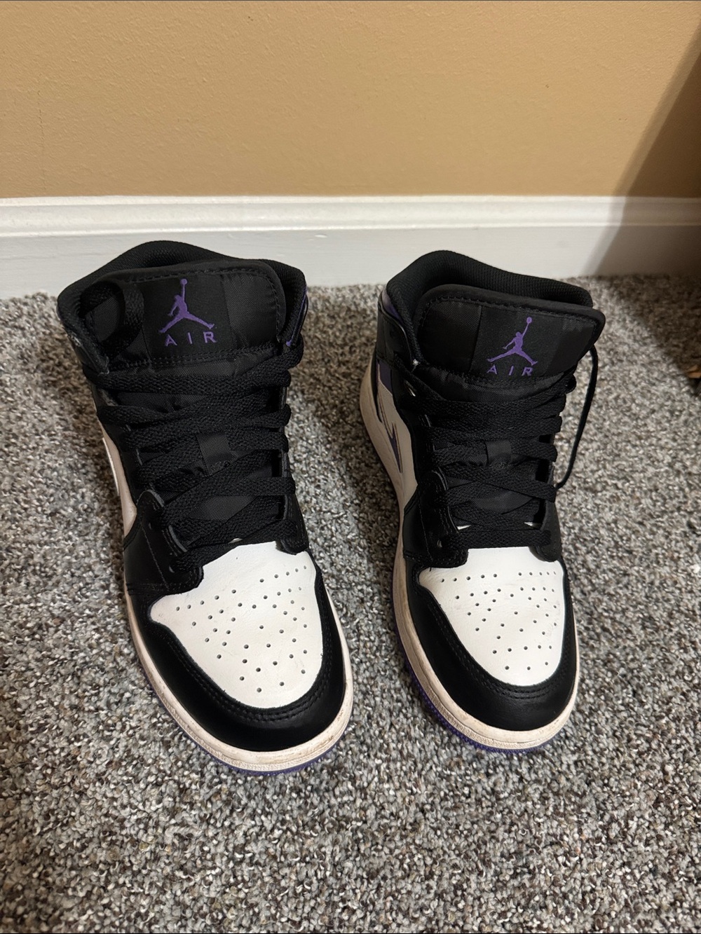 Jordan Kids Black, White & Purple High-Top Sneakers
